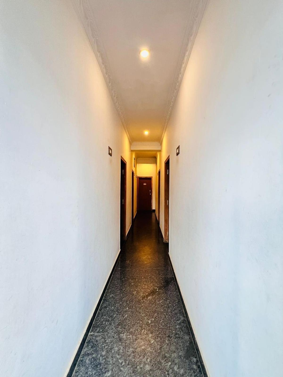 Hk Residency Hotel Mysore Ngoại thất bức ảnh